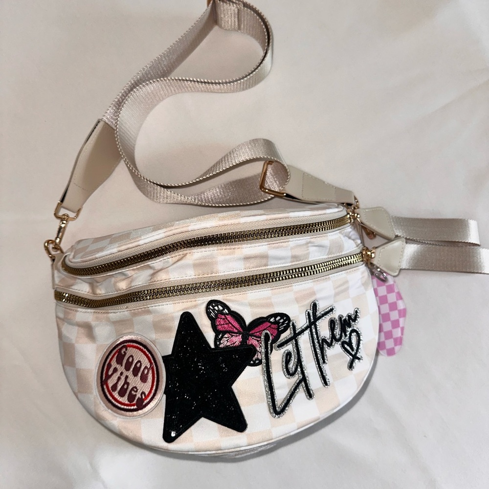 Trendy Crossbody Bag with Patches